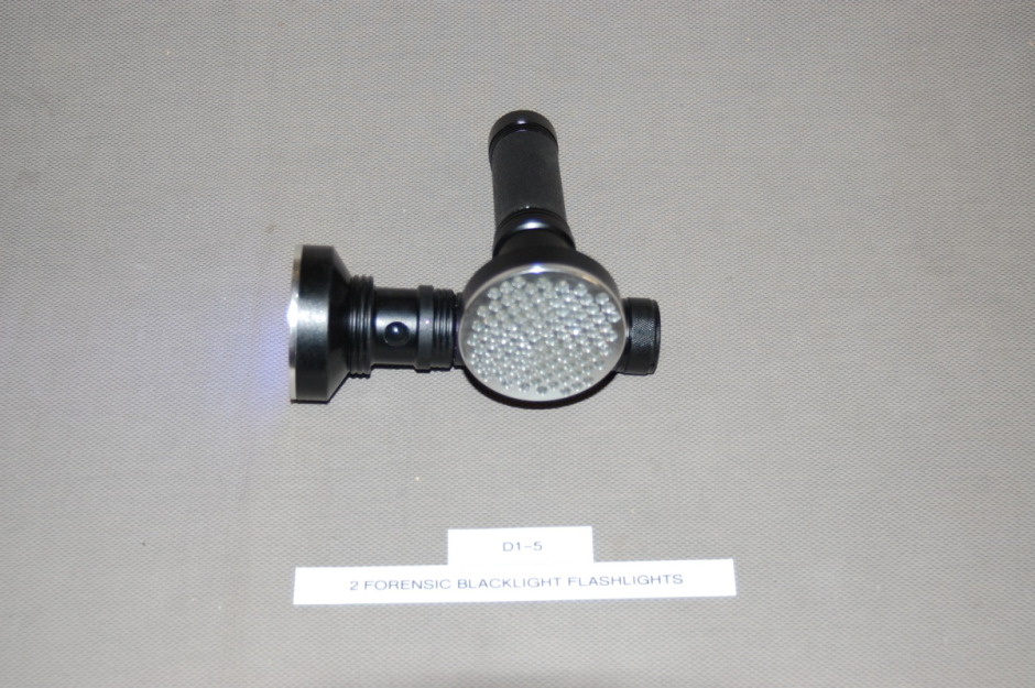 2 forensic blacklight flashlights d1-5.jpg