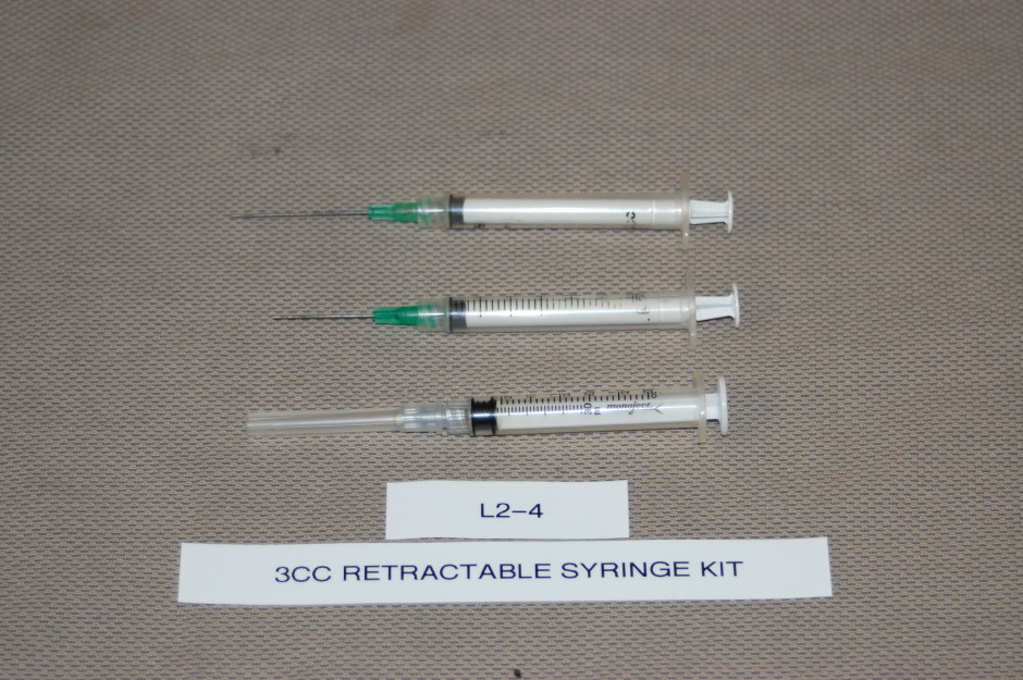 3cc retractable syringe kit l2-4.jpg