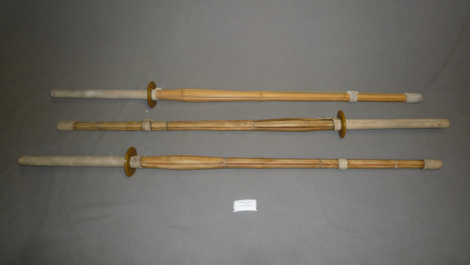 bamboo fighting stick 1 real 2 rubber l3-7.jpg