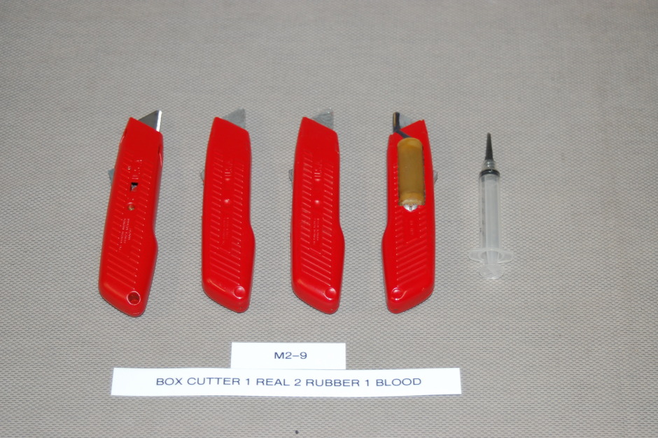 box cutter 1 real 2 rubber 1 blood m2-9.jpg