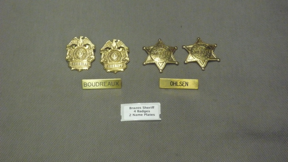 brazos sheriff 4 badges 2 name plates.jpg
