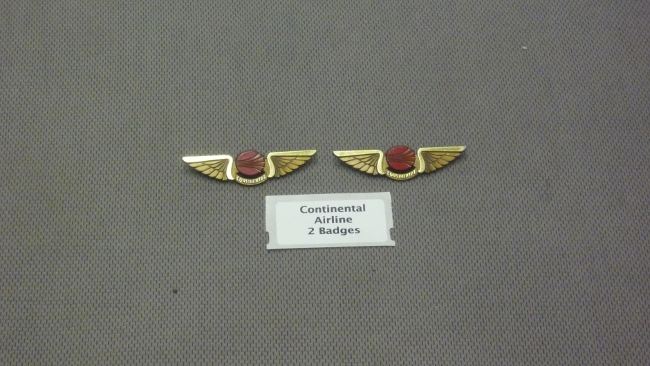 continental airline 2 badges.jpg