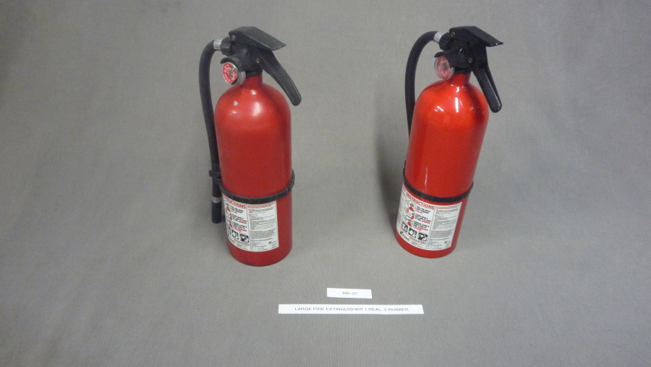 large fire extinguisher 1 real 2 rubber rs-27.jpg