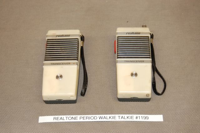 realtone period walkie talkie 1199.jpg