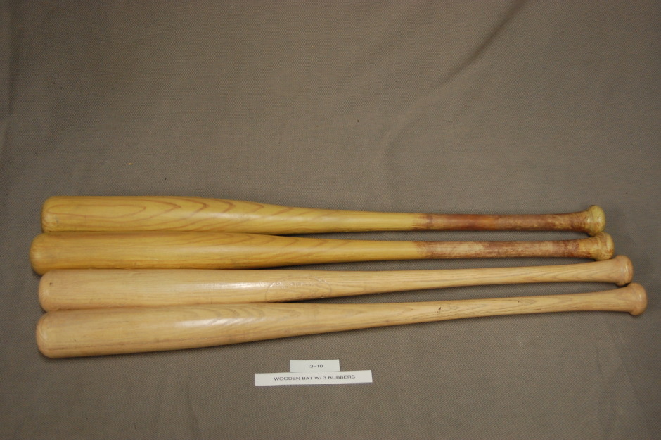 wooden bat 1 real 3 rubber i3-10.jpg